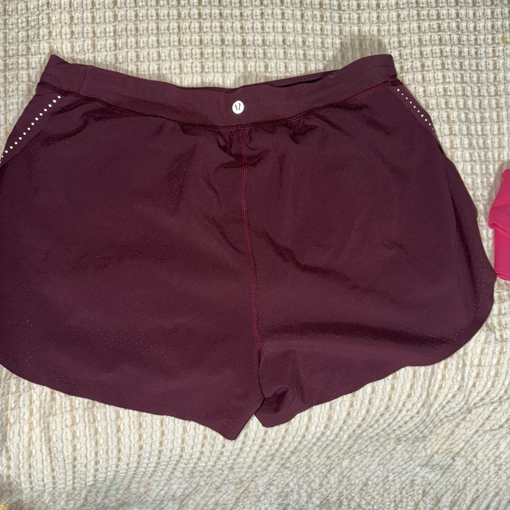 lululemon Burgundy Shorts Hotty Hots